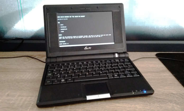ASUS EEE PC 701SD